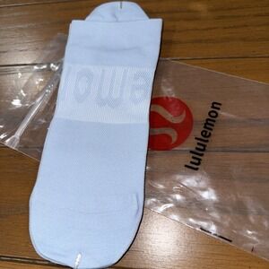 Lululemon Size Medium Large New No‎ Show Athletic Socks Blue